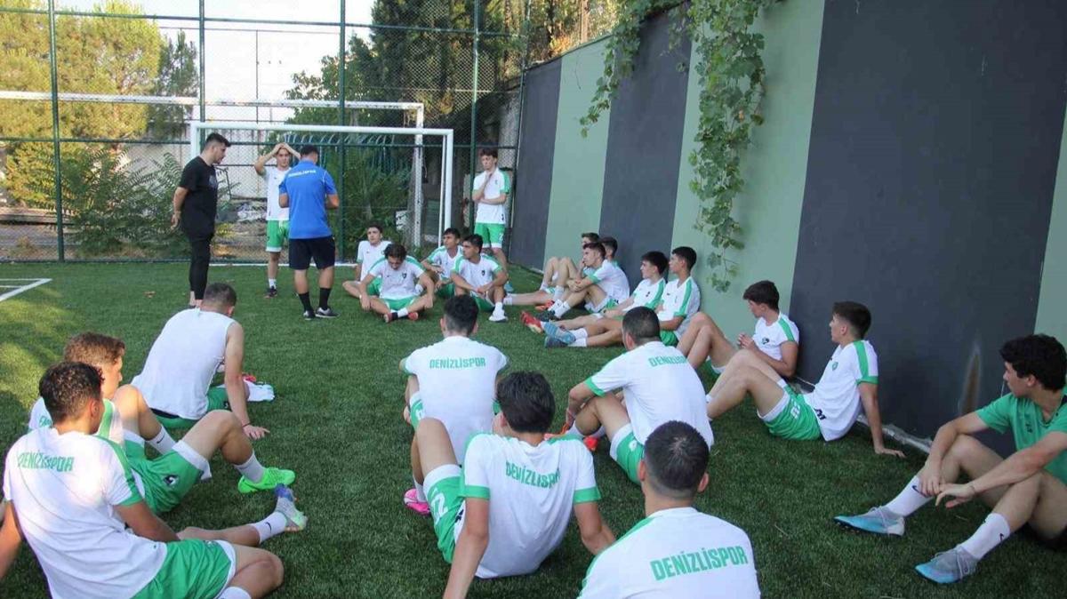 Denizlispor yeni sezon almalarna devam ediyor