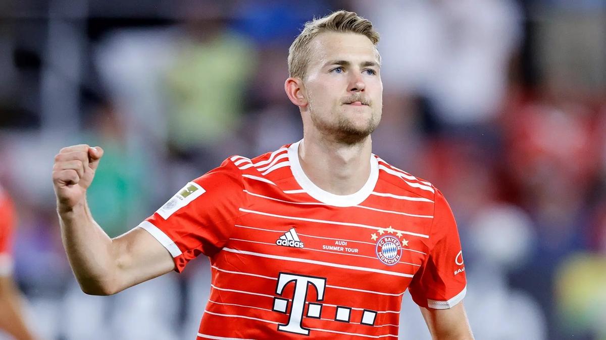 Manchester United, Matthijs de Ligt'te beklemeye geti