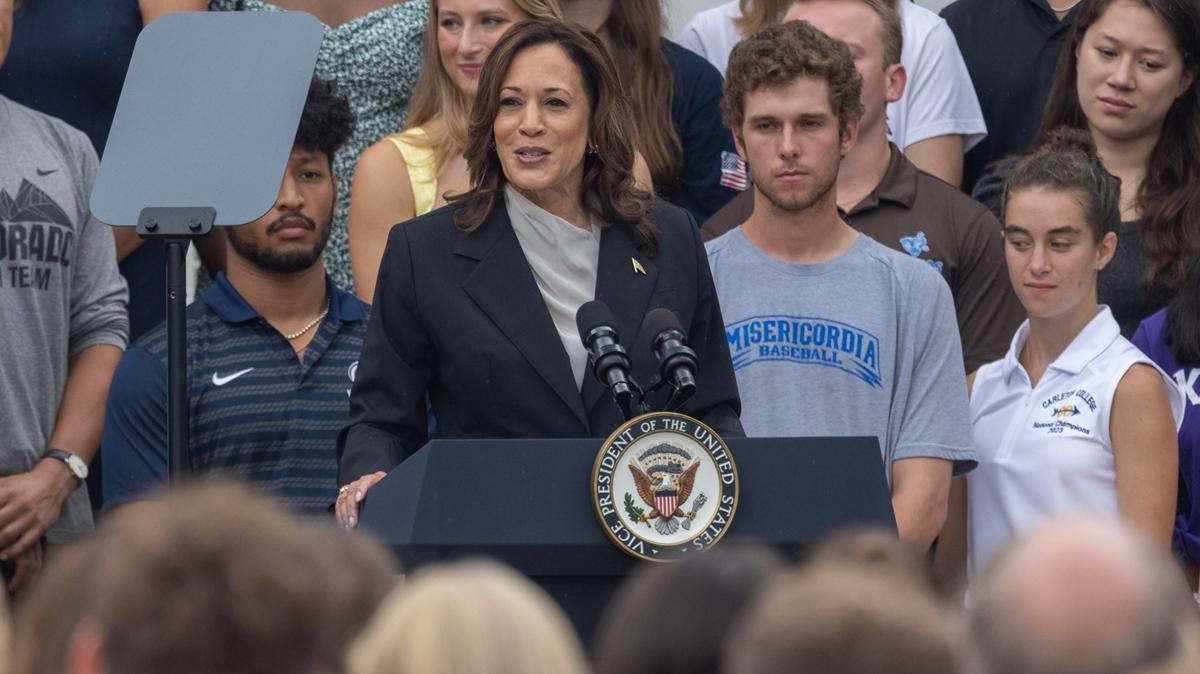 Kamala Harris, 24 saatte milyonlarca lira ba toplad