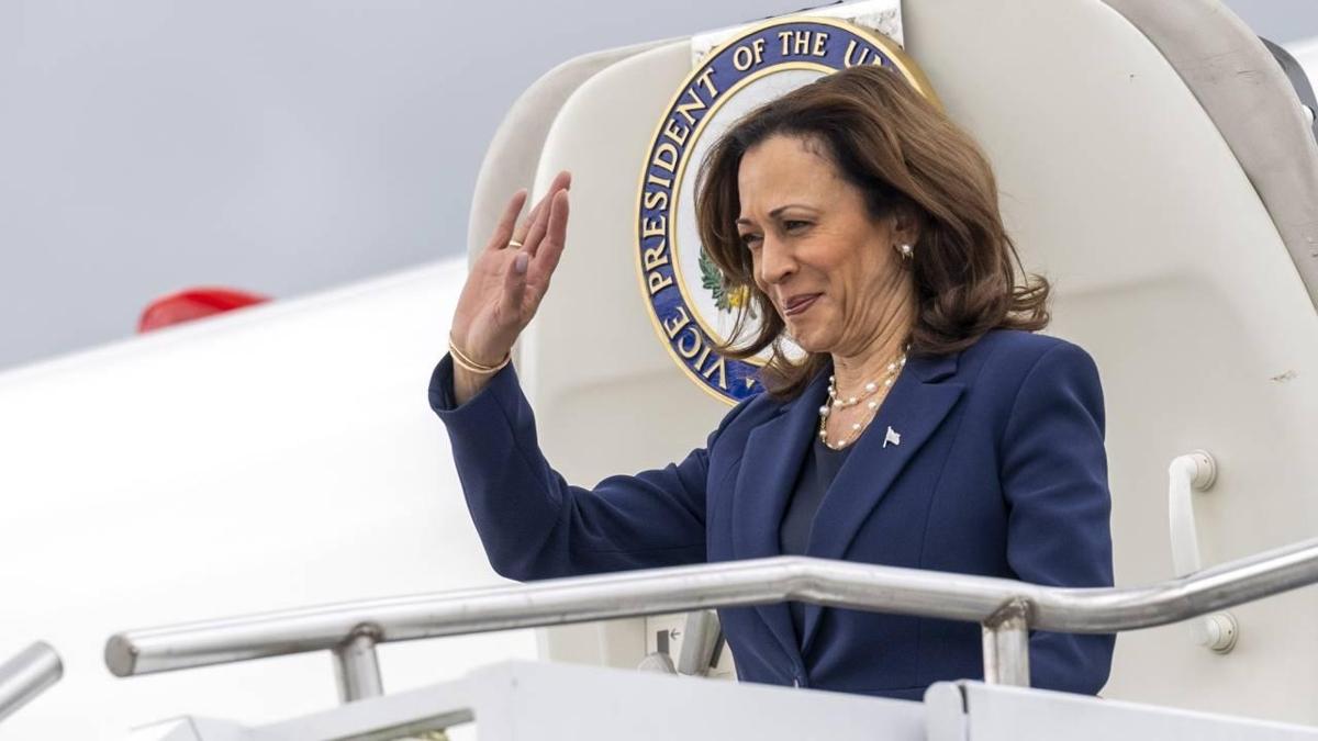 Kamala Harris hazr! Trump ile canl yayn olacak m"