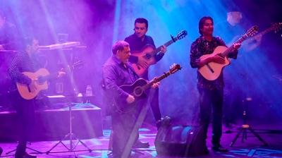 Gipsy Kings Harbiye'de mzikseverlerle bir araya geldi