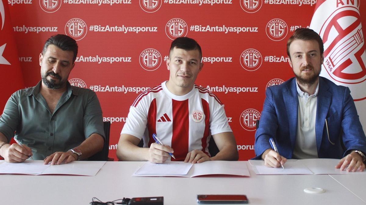 Antalyaspor,+Samudio%E2%80%99yu+renklerine+ba%C4%9Flad%C4%B1