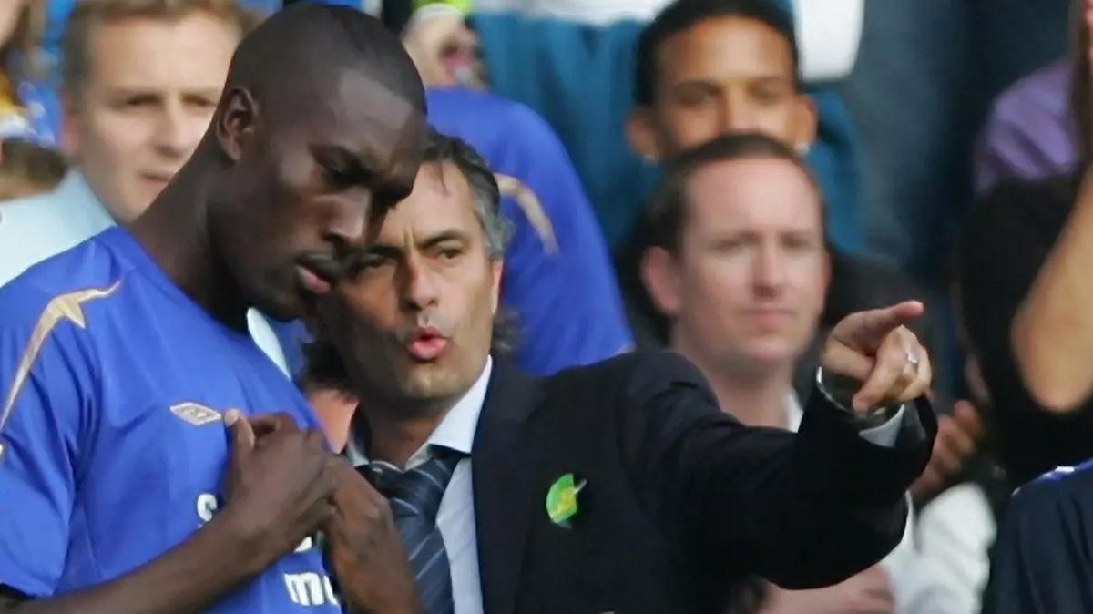 Carlton Cole'den ok Jose Mourinho itiraf