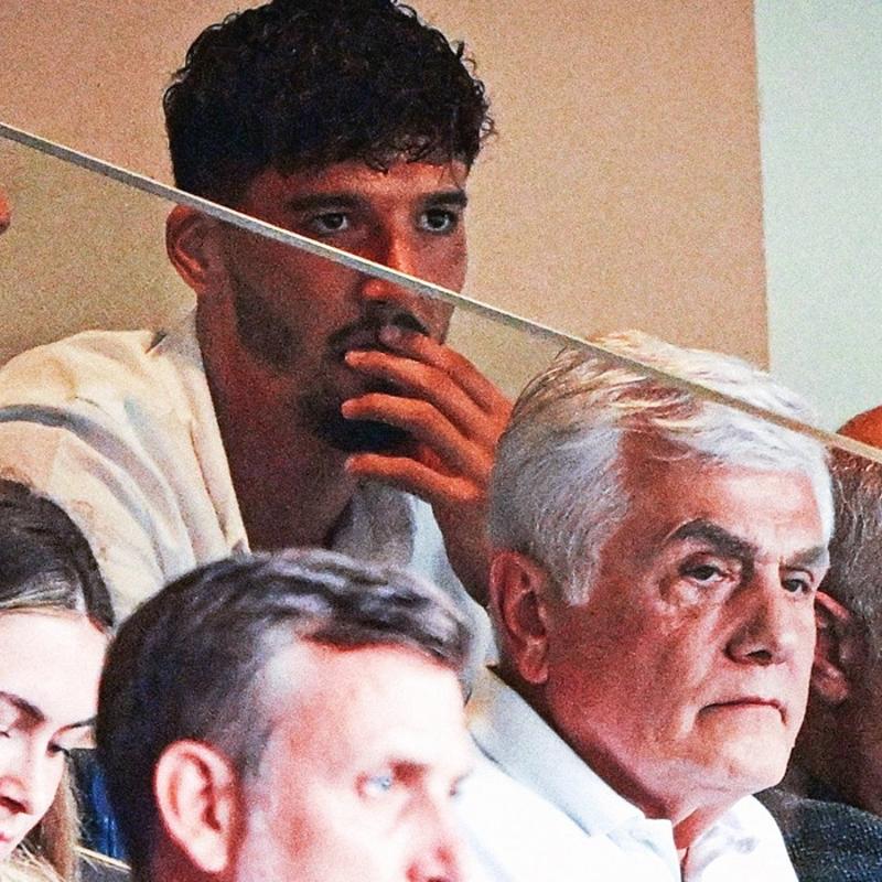 Altay Bayndr, Lugano man tribnde takip etti