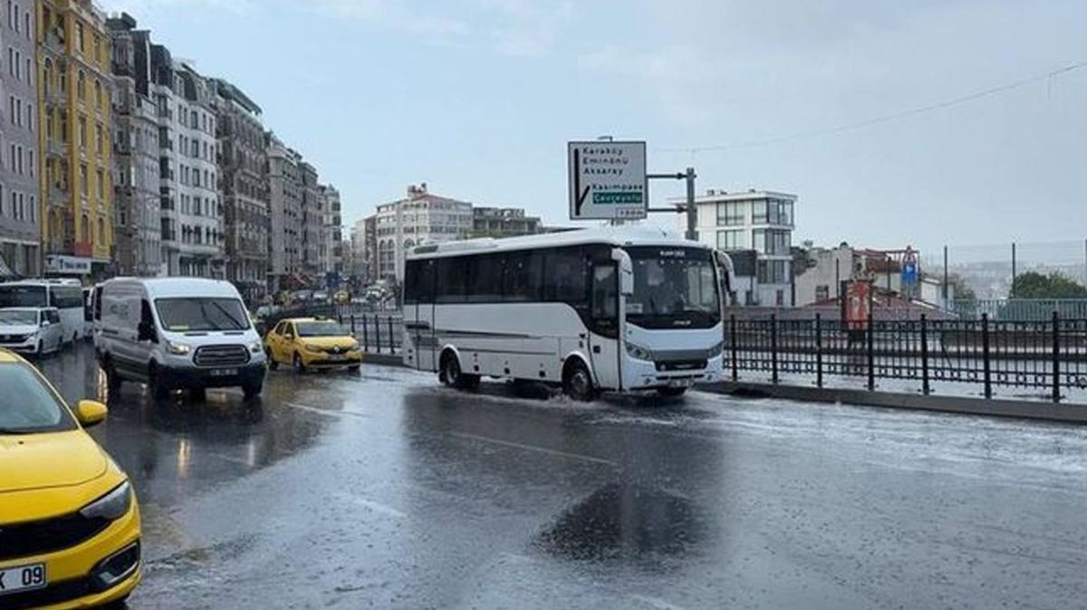 stanbul'da trafikte aksamalar yaanyor