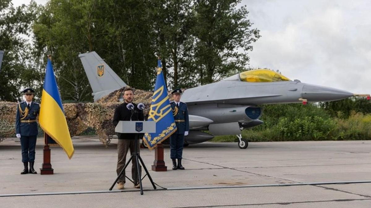 Danimarka'nn F-16'lar Ukrayna'da!