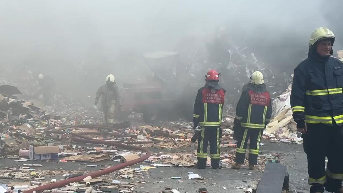 stanbul'da kt dnm tesisinde korkutan yangn