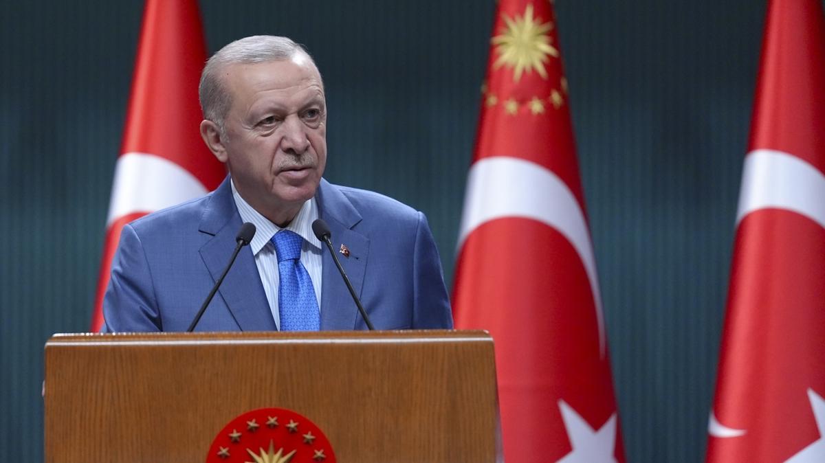 Bakan Erdoan'dan ehit Piyade Astsubay avu Alp'in ailesine basal mesaj