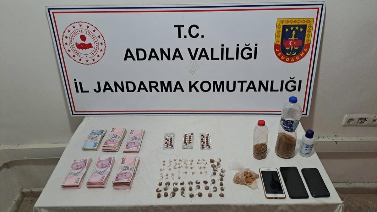 Adana'da uyuturucu satclarna operasyon: 4 gzalt