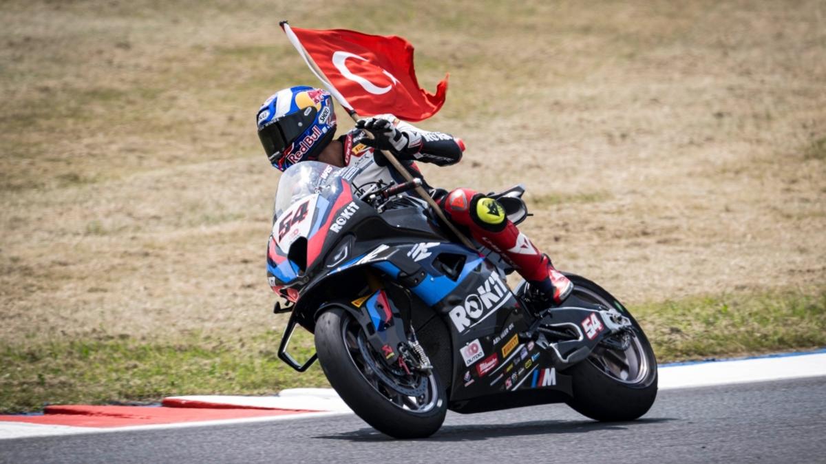 Superbike%E2%80%99da+Toprak+Razgatl%C4%B1o%C4%9Flu+r%C3%BCzgar%C4%B1%21;+%C3%BCst+%C3%BCste+12+galibiyetle+tarihe+ge%C3%A7ti