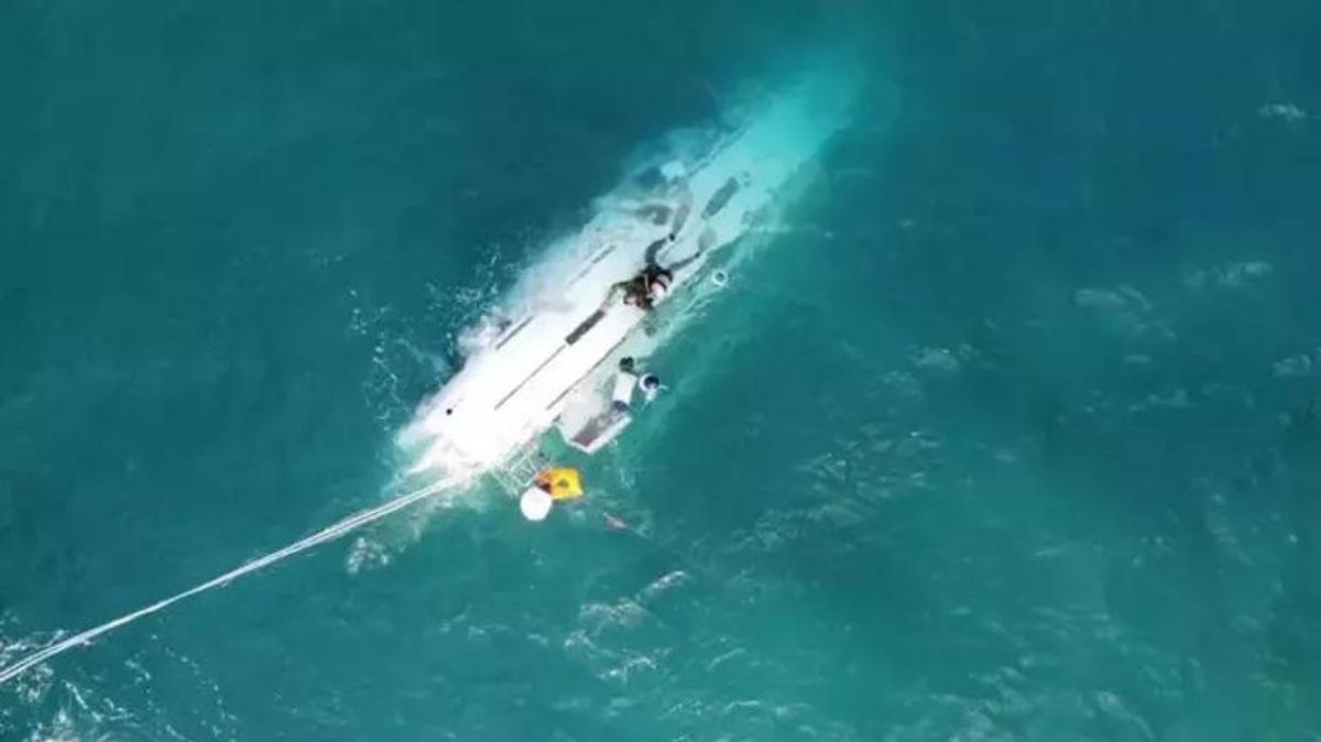 talya'da korkun kaza... Turistleri tayan yelkenli batt