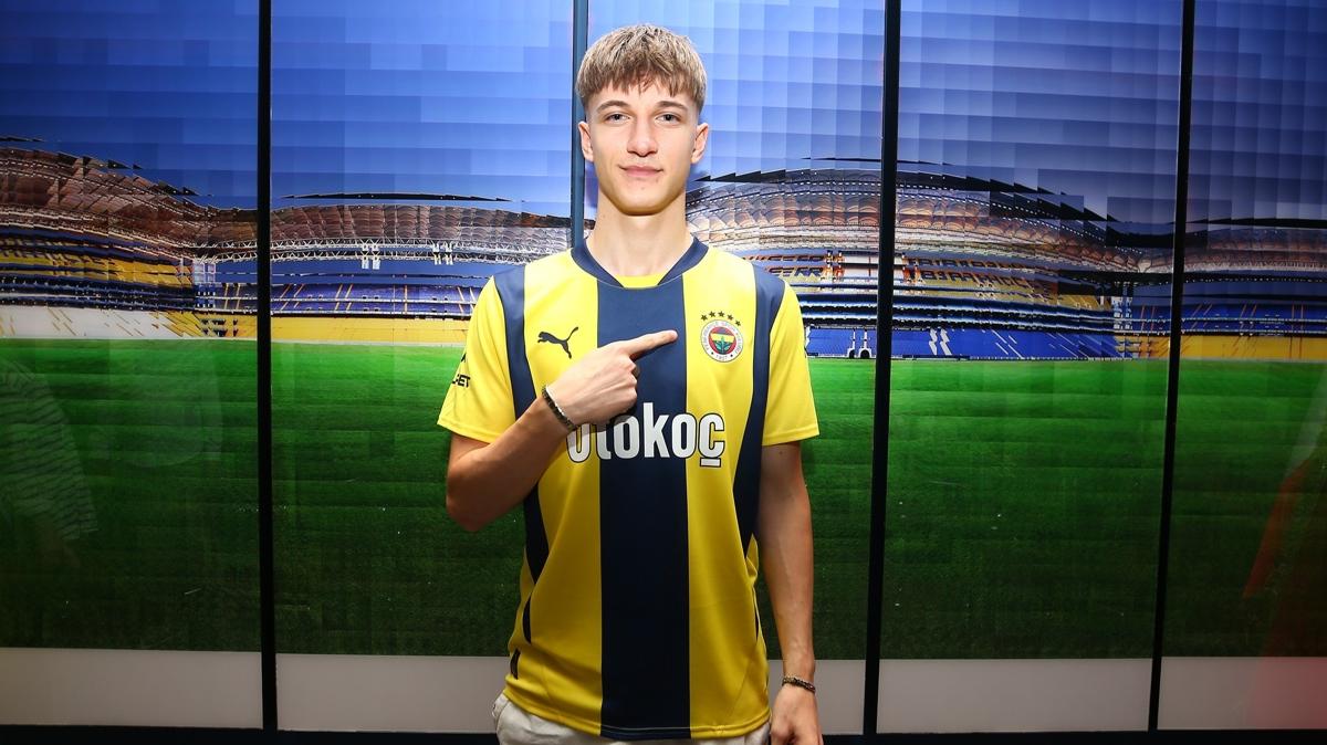 Fenerbah%C3%A7e+yeni+transferini+a%C3%A7%C4%B1klad%C4%B1