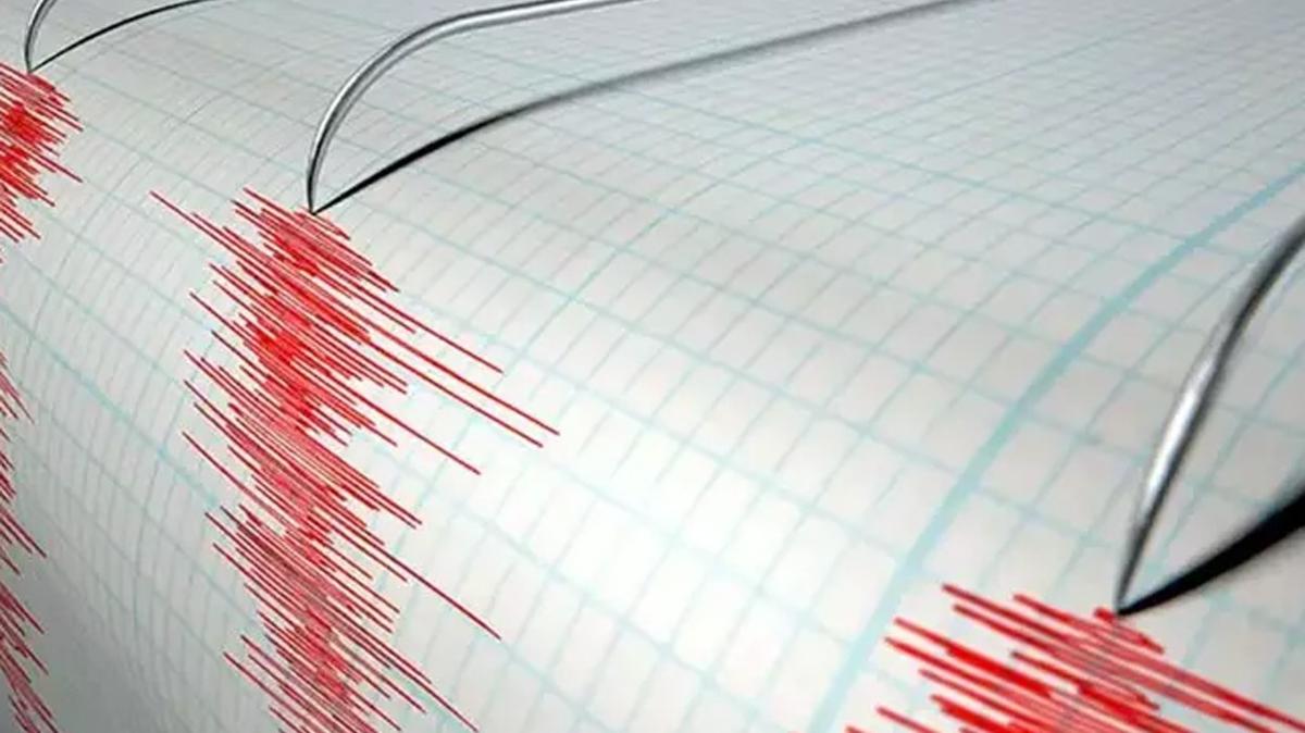 anakkale'de korkutan deprem!