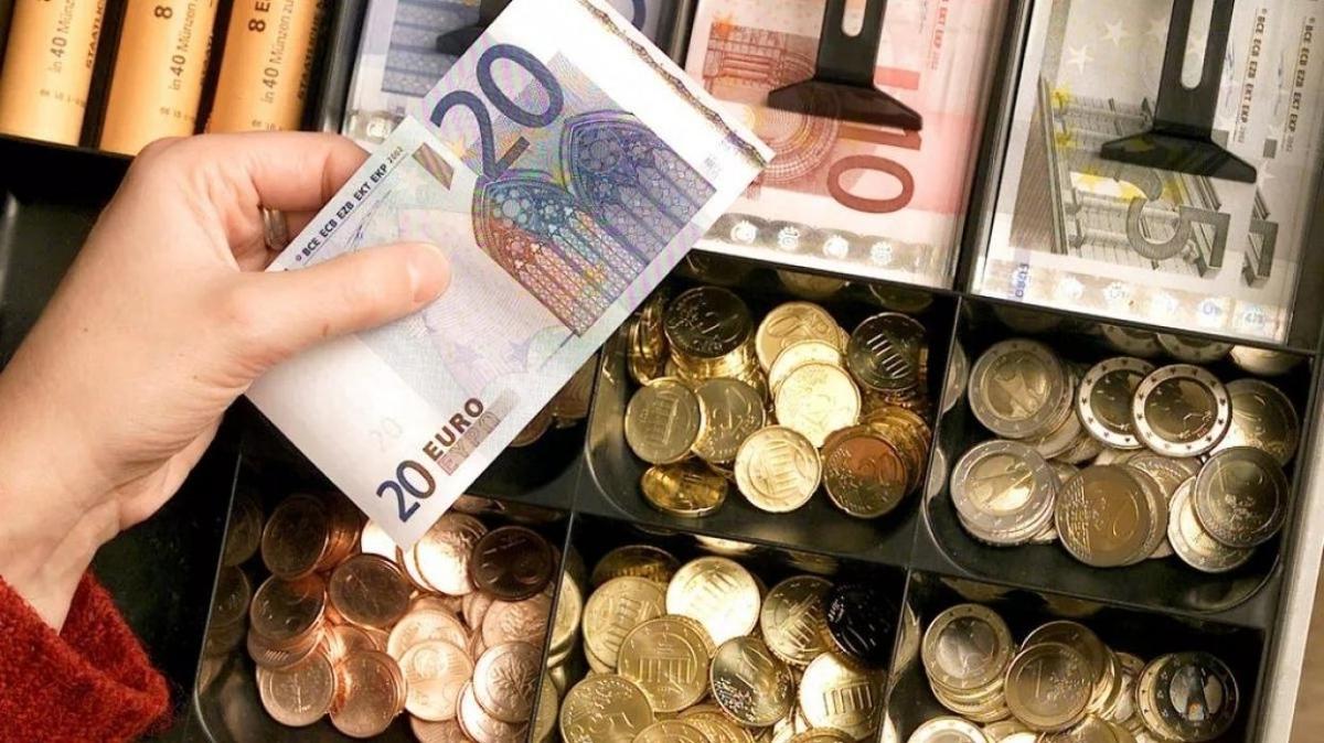 Dolar kuru bugn ne kadar" (23 Austos 2024 dolar - euro fiyatlar)