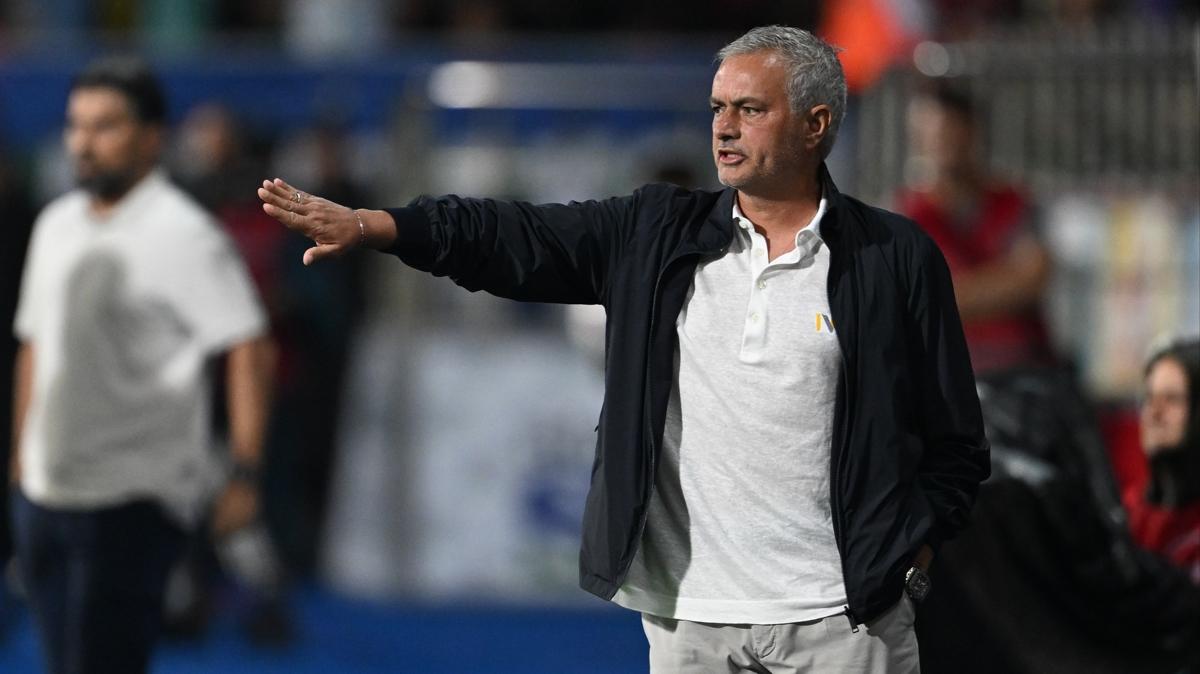 Jose Mourinho: ok kt bir hakem ve VAR'a kar oynadk