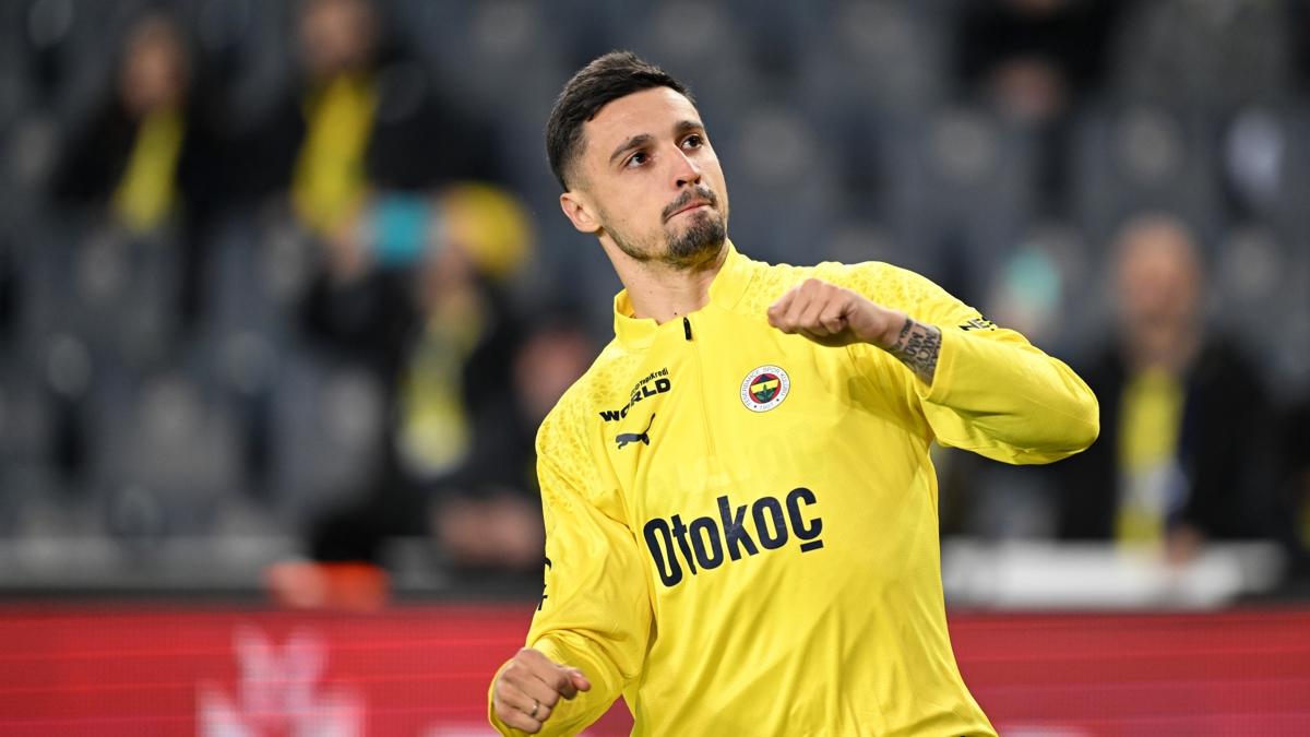 Fenerbahe Kzlyldz rade krunic fotoraflar resimleri