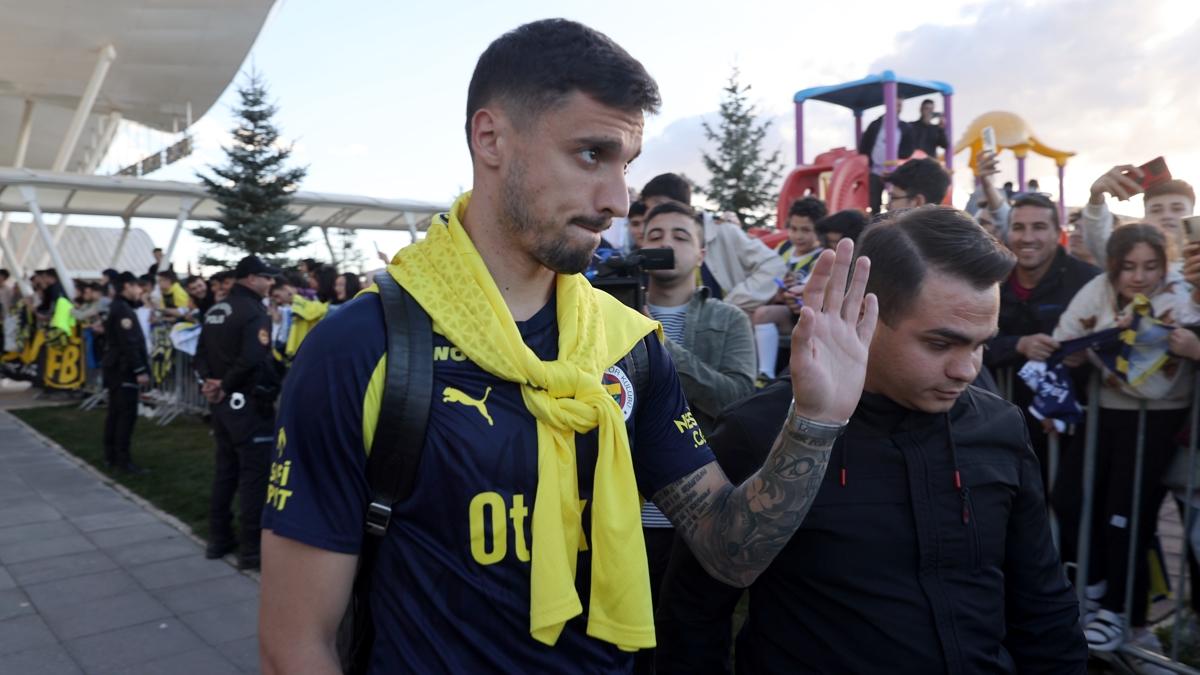 Fenerbahe Rade Krunic transfer Kzlyldz fotoraflar resimleri