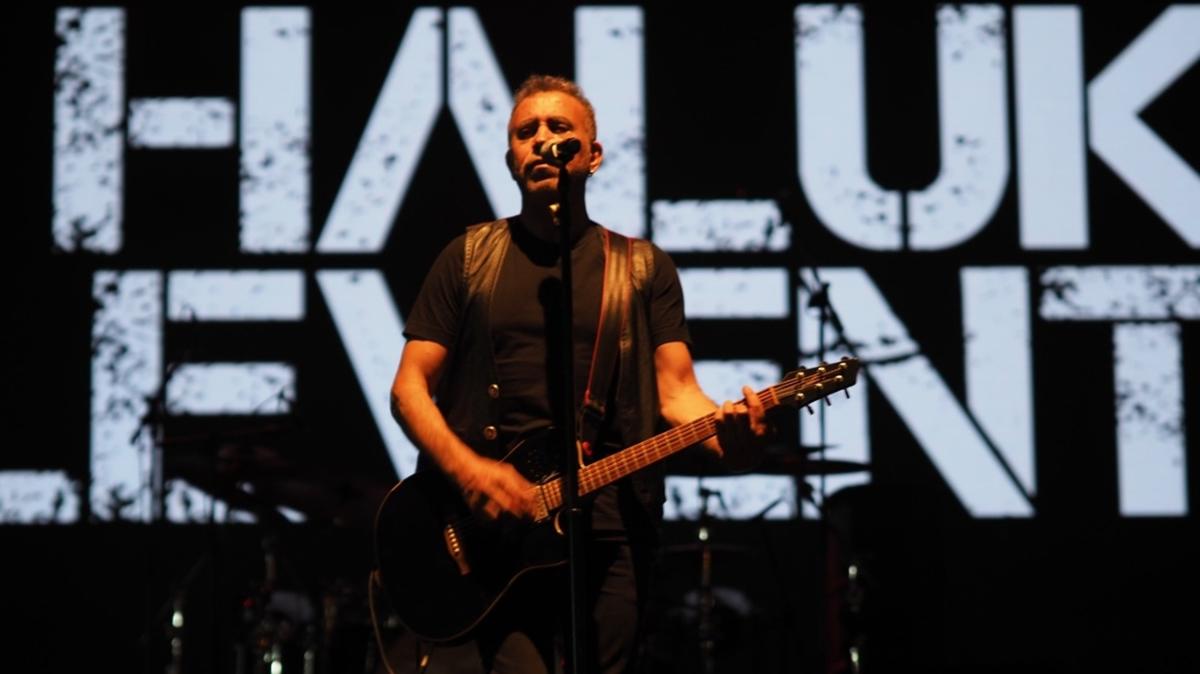Nazilli'de Haluk Levent sahne ald