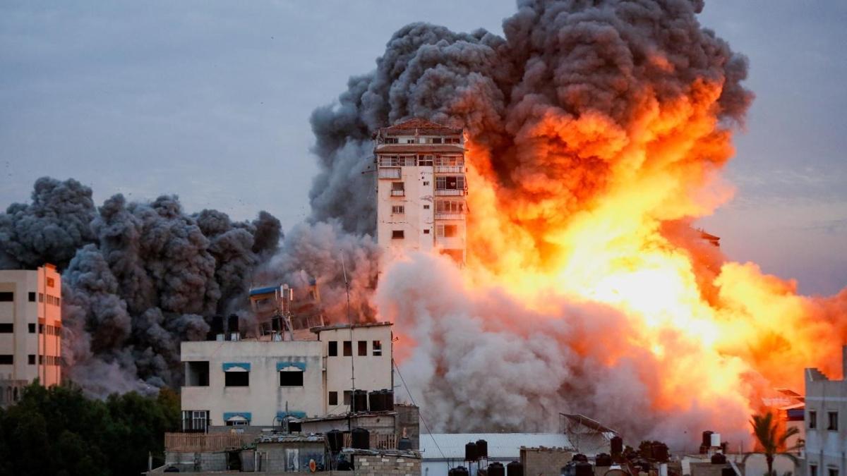 srail'in Gazze eridi'nde bir evi bombalad: 4 can kayb