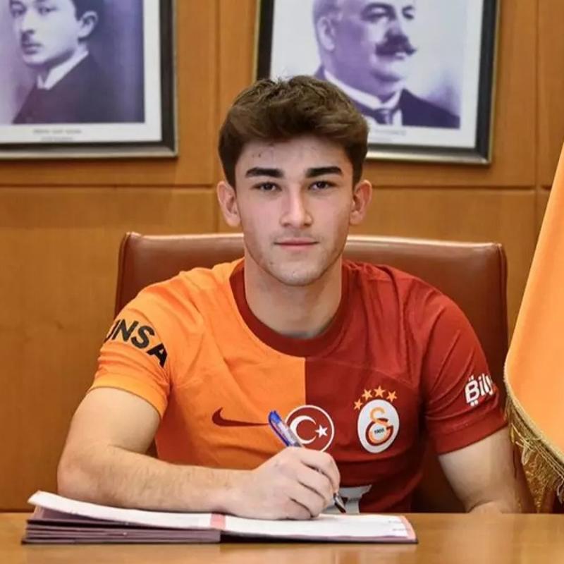 Galatasaray ayr�l��� a��klad�