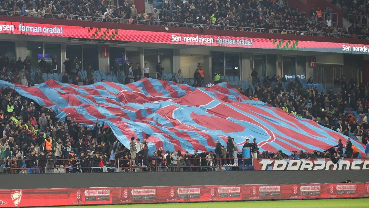 Trabzonspor taraftarndan derbi iin koreografi hazrl