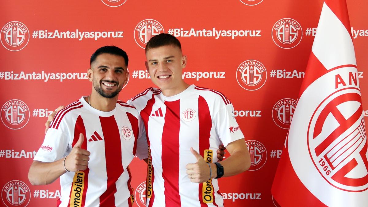 Antalyaspor%E2%80%99da+yeni+transferlere+imza+t%C3%B6reni