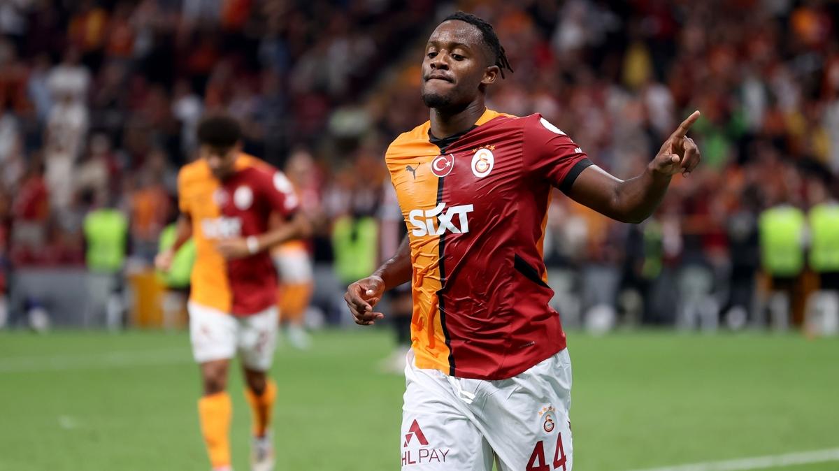 Michy Batshuayi, Lig'de 2. goln kaydetti