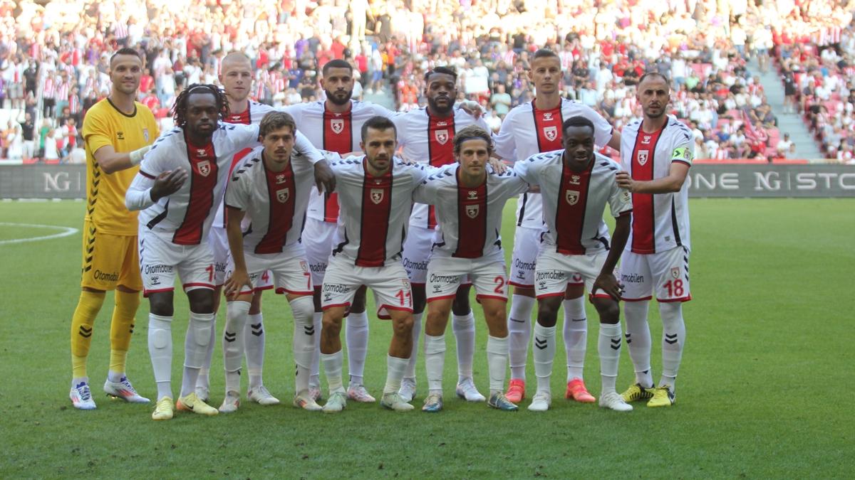 Samsunspor%E2%80%99un+erteleme+ma%C3%A7%C4%B1nda+rakibi+Ba%C5%9Fak%C5%9Fehir