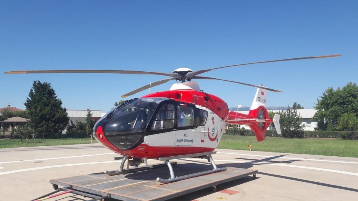 Kalp krizi geiren kiinin imdadna ambulans helikopter yetiti