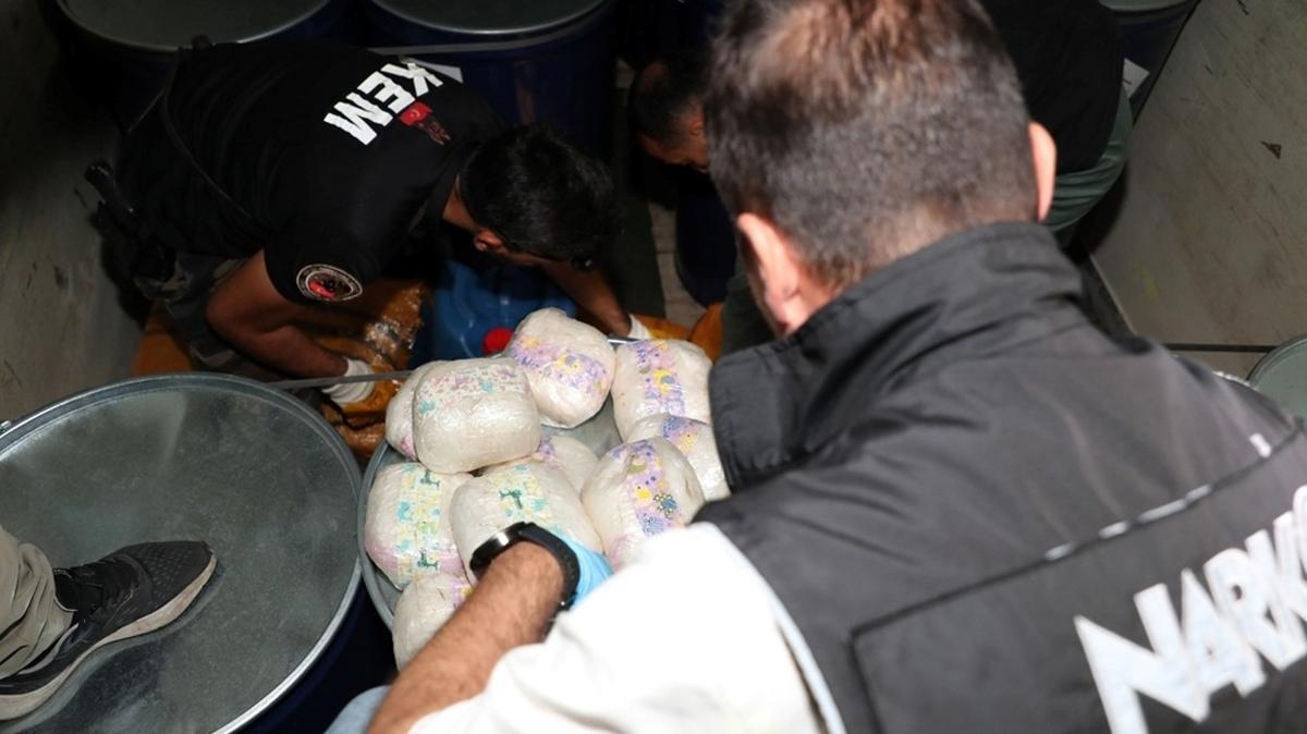 Mersin'de 261 kilogramlk uyuturucu operasyonu