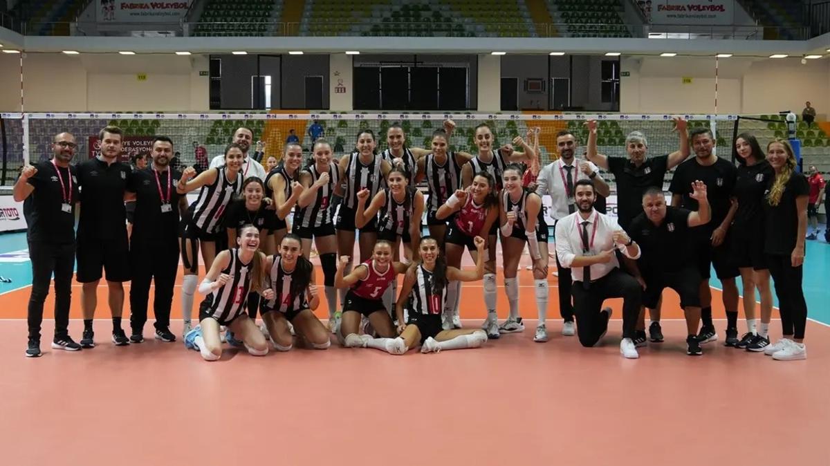 Be%C5%9Fikta%C5%9F+Kupa+Voley%E2%80%99in+ilk+ma%C3%A7%C4%B1nda+galip