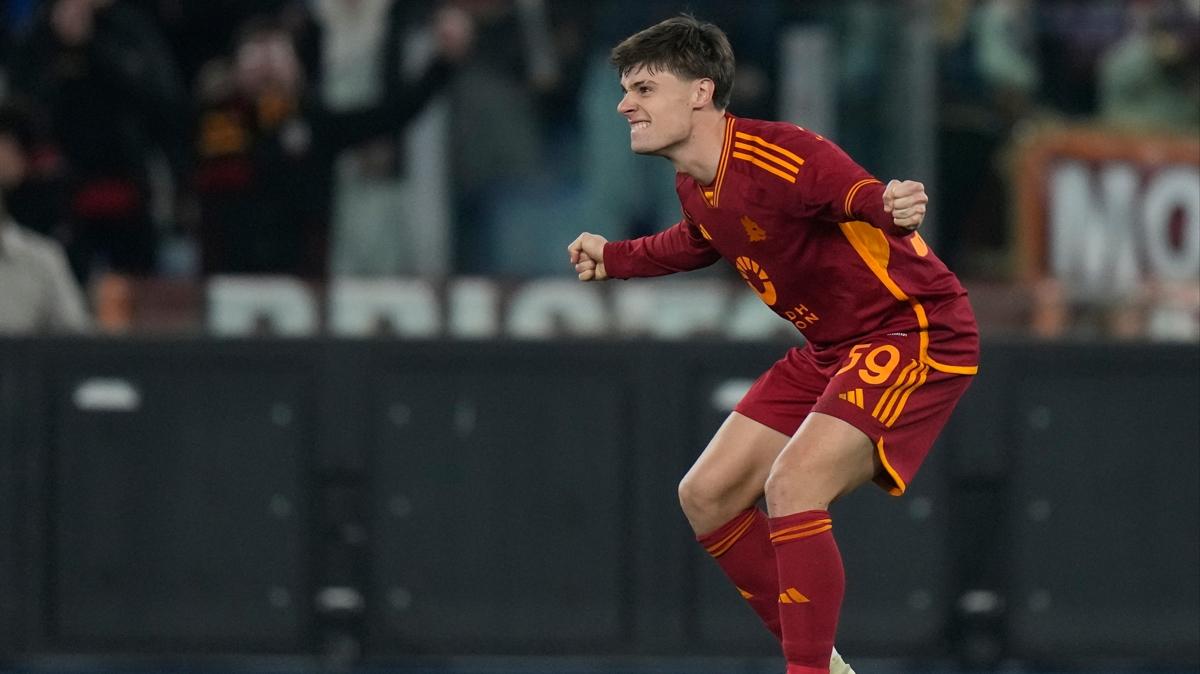 Roma'dan Zalewski aklamas