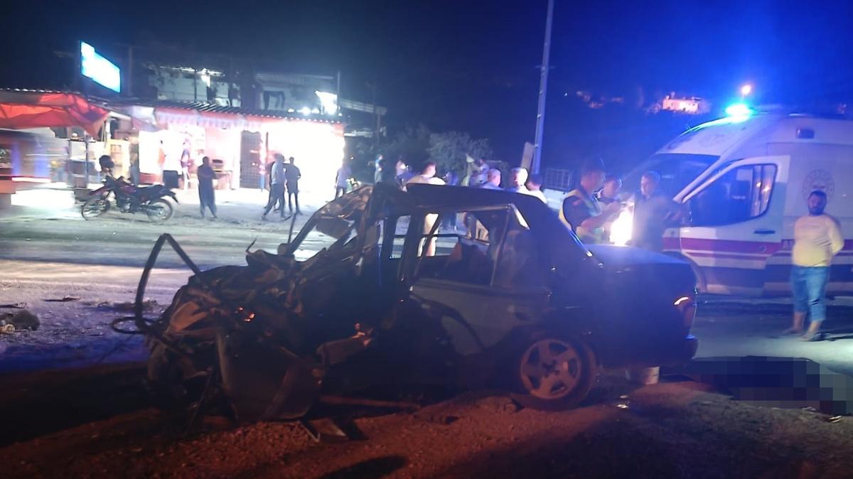 Mersin'de trafik kazas: l ve yarallar var