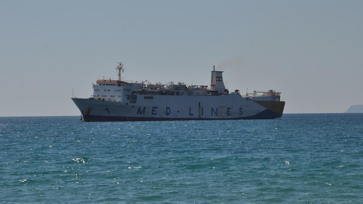 srail saldrlar nedeniyle Lbnan'dan ayrlan yabanc uyruklular gemiyle Mersin'e geldi