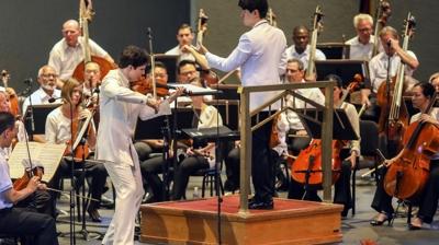 Augustin Hadelich zmir'de konser vermeye hazrlanyor