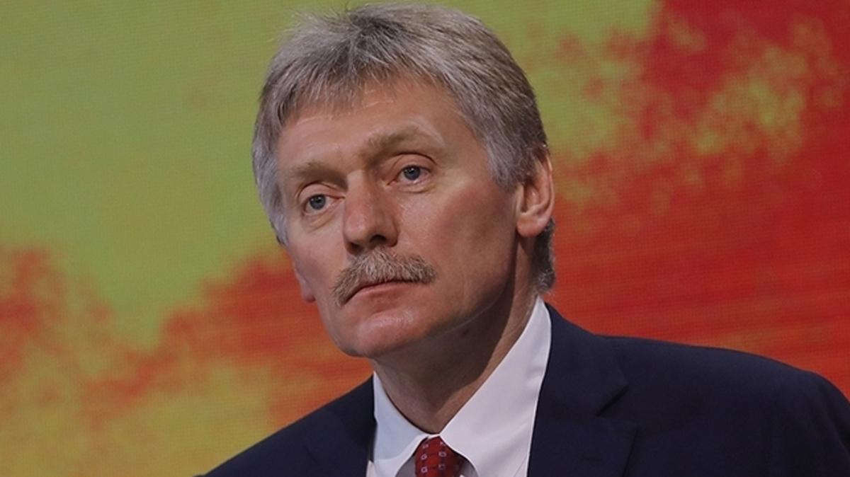 Kremlin'den itidal ars