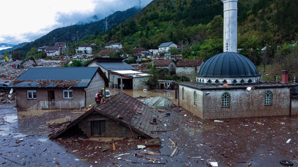 Bosna Hersek'te yaanan sel felaketinin hasar tespiti yaplyor