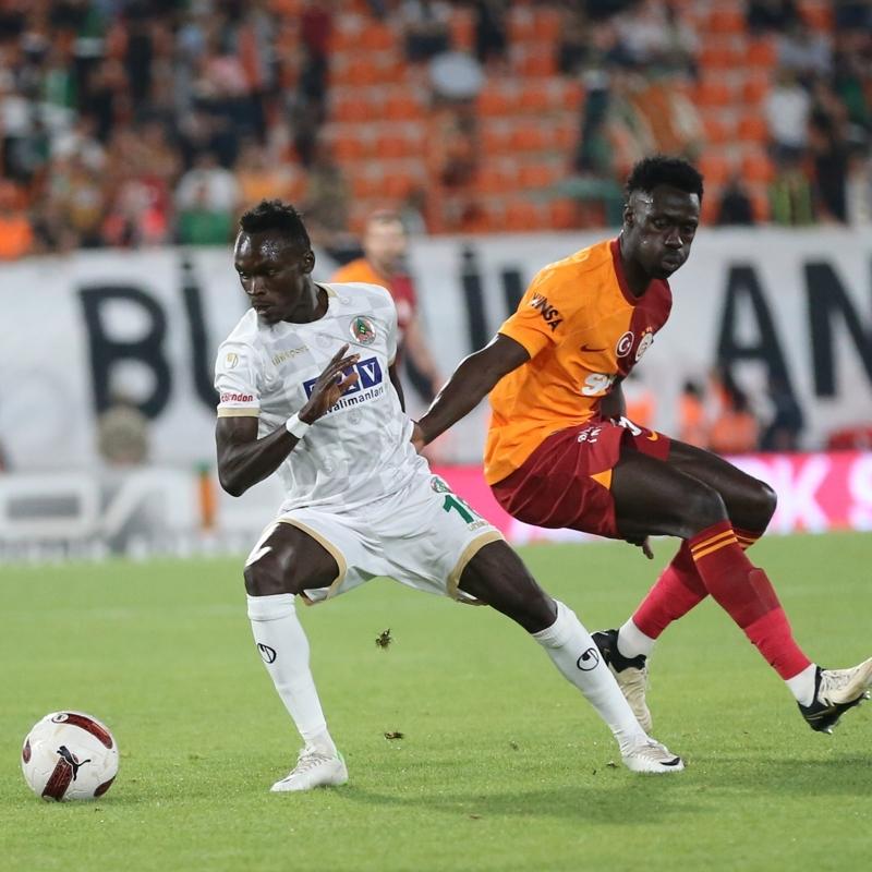 Galatasaray'n zirve iin rakibi Alanyaspor! ne kan istatistikler