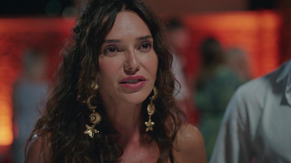 Hande Ataizi dizi setlerinin uzun olmasndan dert yand: inden nefret ettiriyorlar