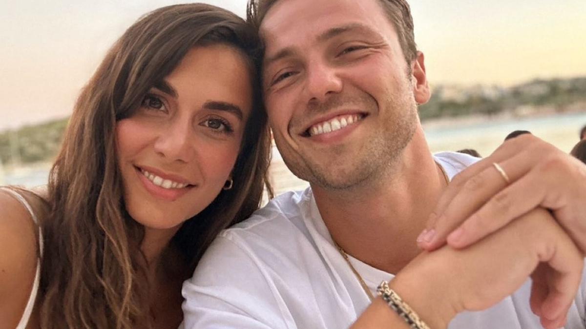 Tolga Sarta ile Zeynep Mayruk zgr evik'in dnnde: Sorumluluu olmayan dne gelmek rahatlkm