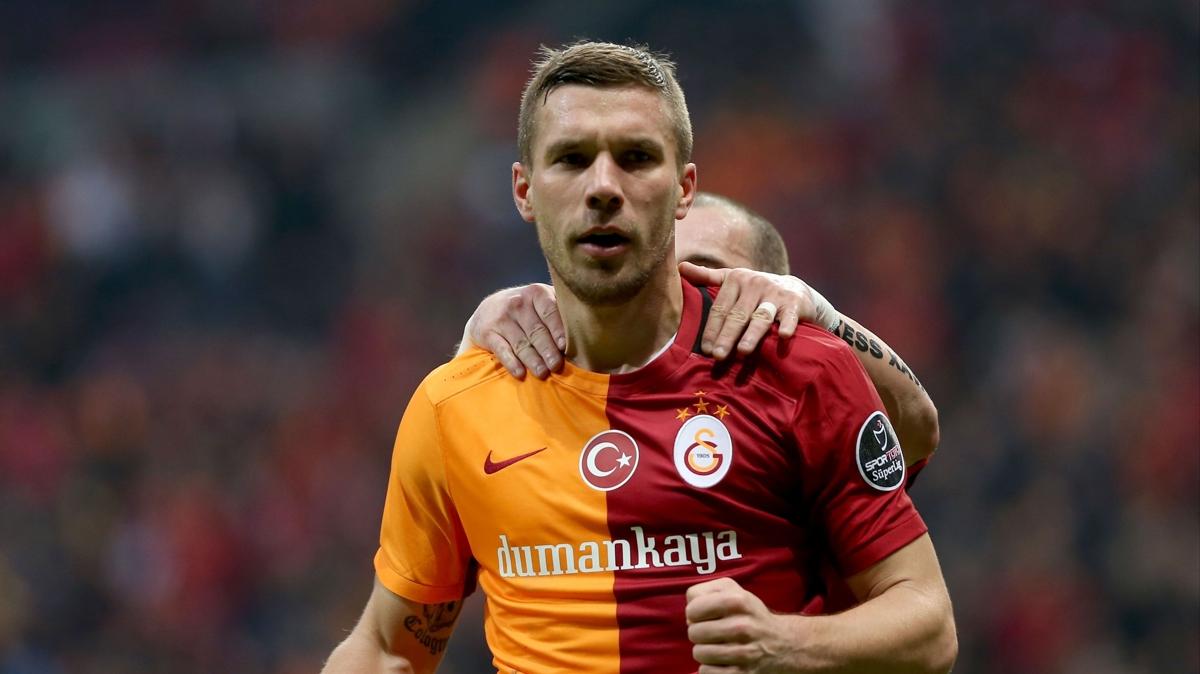 Lukas Podolski'den jbile