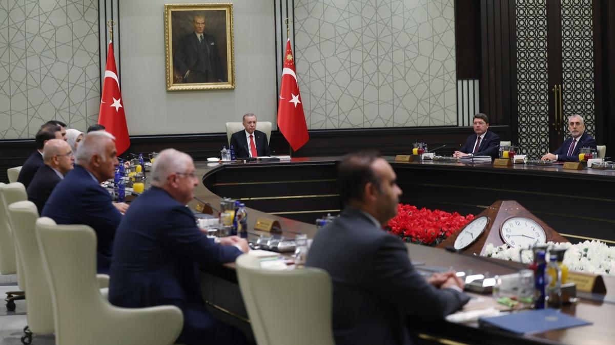 Cumhurbakanl Kabinesi topland