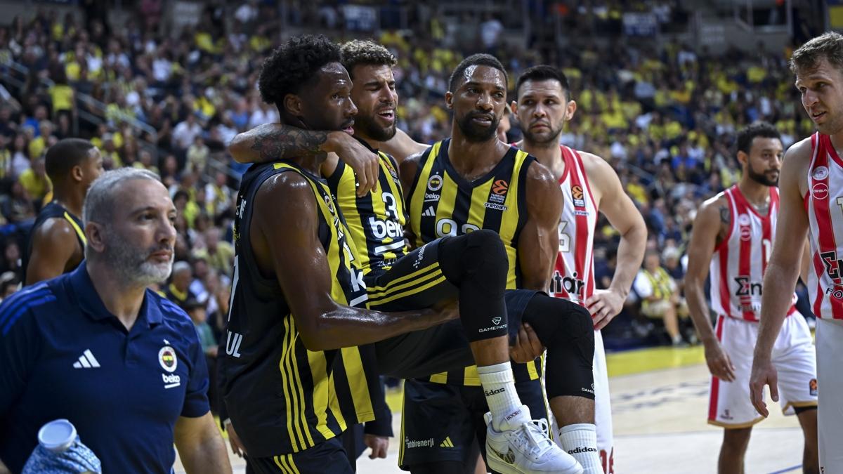 Fenerbahe Beko'da Wilbekin ameliyat edildi