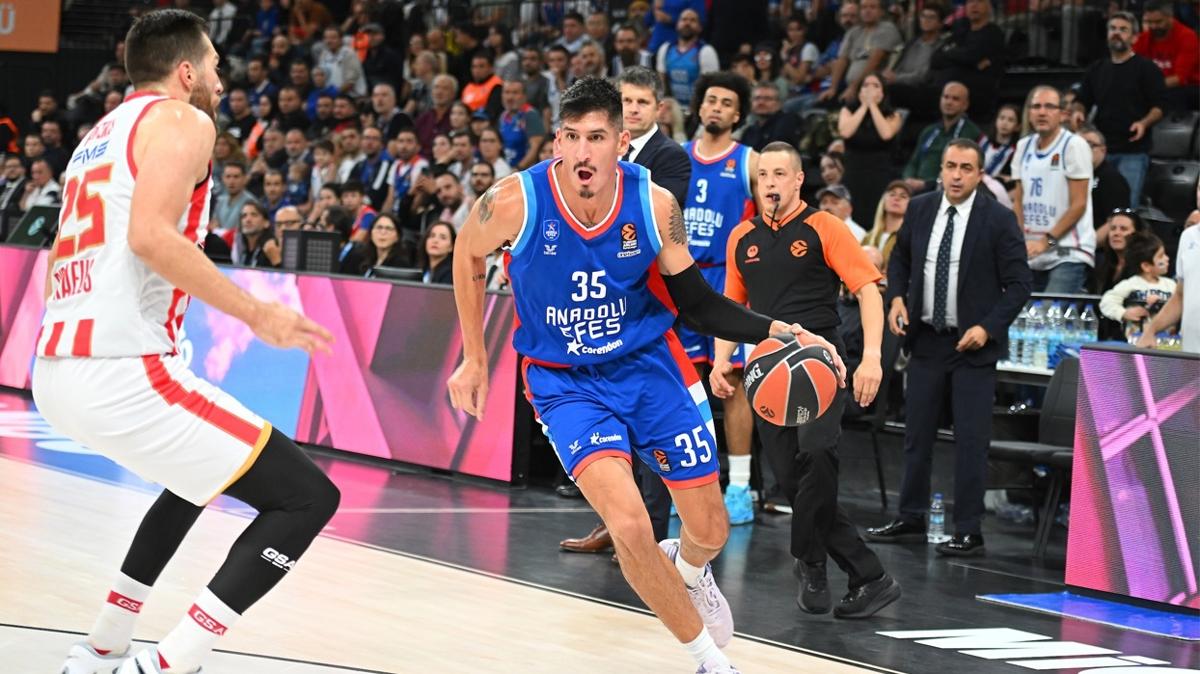 Anadolu+Efes,+Olympiakos%E2%80%99u+devirdi