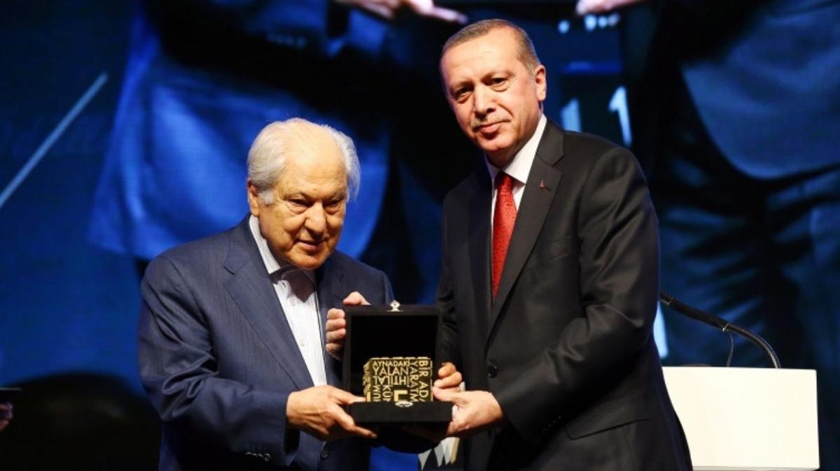 Bakan Erdoan Trk edebiyatnn 'Kuds airi' Nuri Pakdil'i and