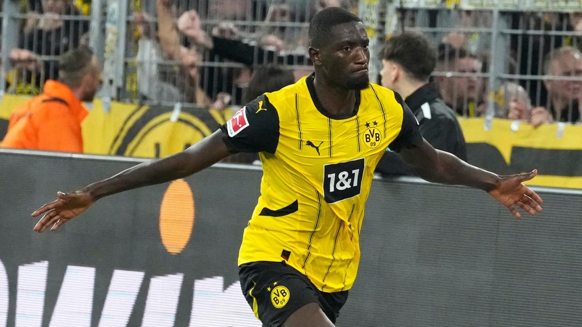 Borussia Dortmund, St. Pauli'yi 2 golle gemeyi baard