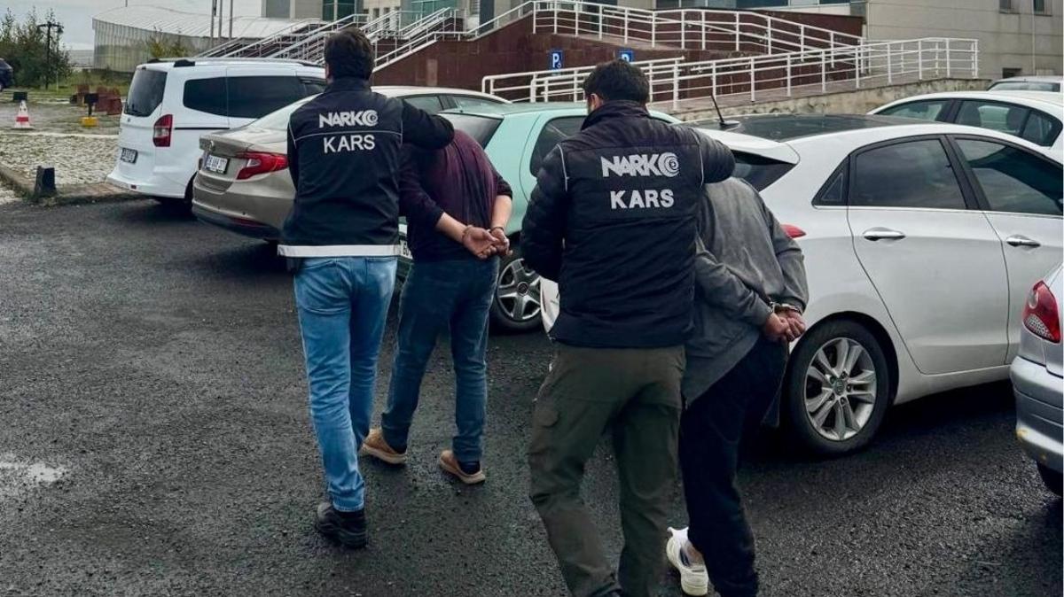 Kars'ta uyuturucu operasyonu: 2 kii tutukland