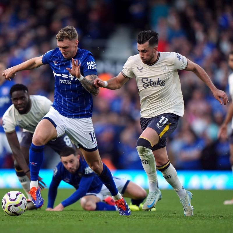 Everton, Ipswich deplasmannda 3 puan kapt