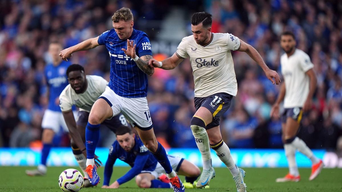 Everton, Ipswich deplasmannda 3 puan kapt