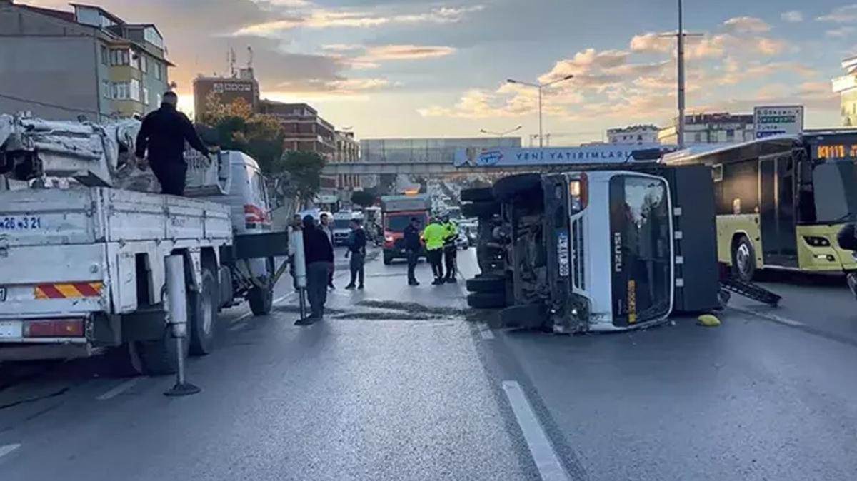 stanbul'da trafik younluu: Durma noktasna geldi